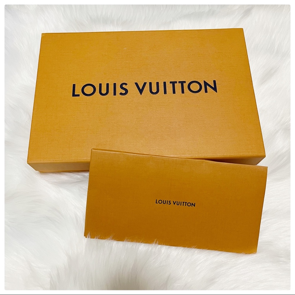 LOUIS VUITTON Box